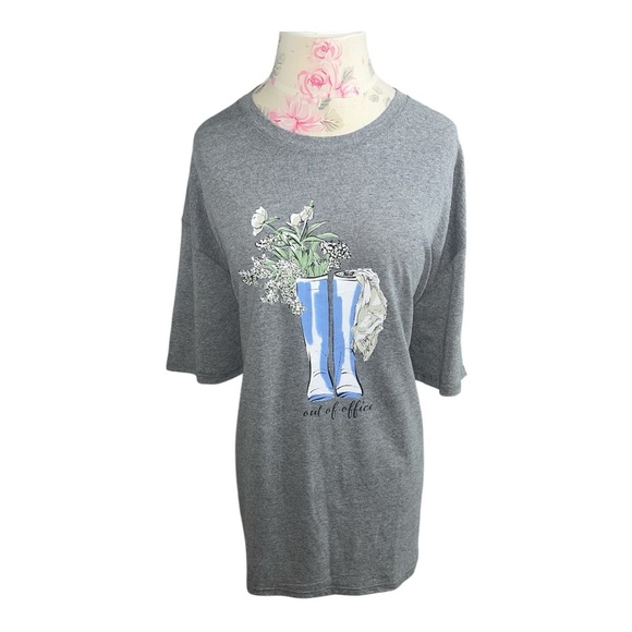 Gray Graphic Boxy Tee with 3/4 Sleeves - Picture 1 of 4